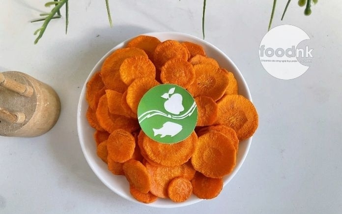 Cà rốt chiên chân không hiện đang được biết đến khá rộng rãi. Vậy Foodnk sẽ cùng bạn tìm hiểu cách sản xuất cà rốt chiên chân không nhé...